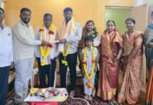 आदर्श शिक्षण संस्थेच्या वतीने ॲड तेजसिंह जहागिरदार यांचा सत्कार संपन्न