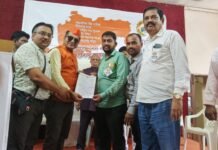 महाराष्ट्र रेल्वे परिषदेचा एल्गार, बंद गाड्या सुरू करा :– अशोक कामटे संघटना