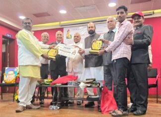 रयतचे प्राध्यापक मा. दत्तात्रय काळेल यांना राष्ट्रसंत तुकडोजी महाराज राष्ट्रीय पुरस्कार प्रदान